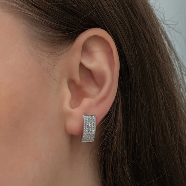 Gümüş 7 Sıra Beyaz Taşlı J Kadın Küpe SL6611 - Resim 2