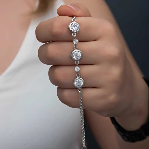 Gümüş Yuvarlak Taşlı Kadın Bileklik  SL6337 ürün görseli