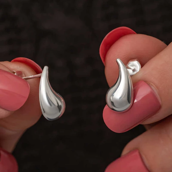 Gümüş Gözyaşı Damla Çivili Kadın Küpe T8734 ürün görseli