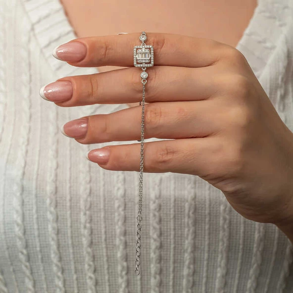 Gümüş Kare Baget Taşlı Kadın Bileklik SL8187 ürün görseli