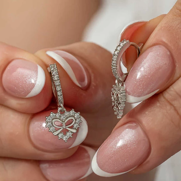 Gümüş Kalp Kurdele Sallantılı Kadın Küpe SL7987 ürün görseli