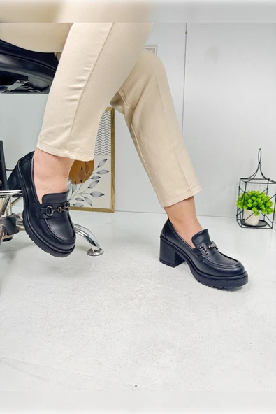 Günlük Kadın Loafer Tokalı Klasik Kalın Topuklu Tırtıklı Tabanlı Oval Burunlu Makosen Ayakkabı 76706 - 8