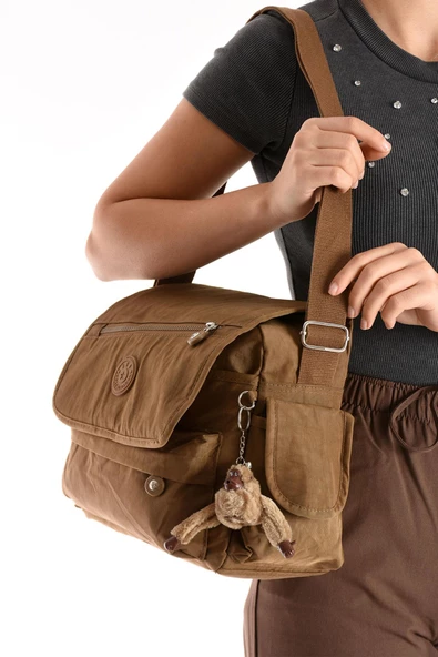 Çapraz Askılı Ultra Hafif Çok Cepli Bayan Omuz Çantası Taba (Model: 571-6N) - 2