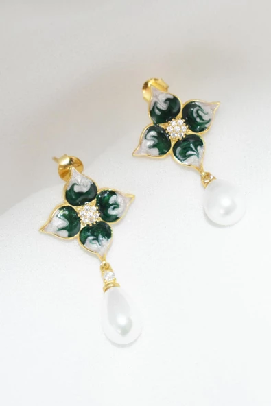 Altın Kaplama Mineli Çiçek Model Sallantılı İnci Kadın Küpe - Resim 2