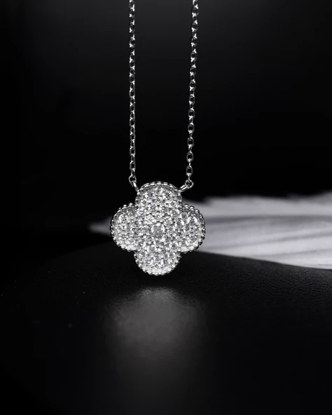 Luck Serisi Zarif Model Şans Gümüş Kadın Kolye - Resim 2