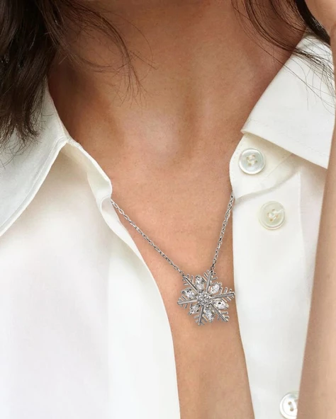Diamond Seri Elegant Kar Tanesi Snowflake Kadın Gümüş Kolye - 3