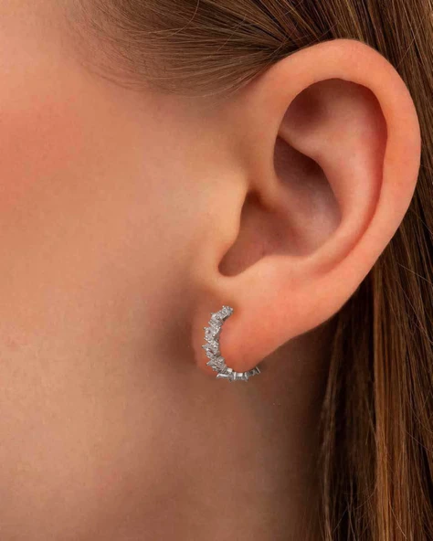 Zirconia Taşlı Diamond Tamtur Baget Halka Kadın Gümüş Küpe 17 MM - Resim 4