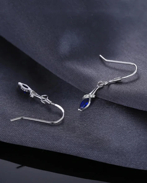 Safir Taşlı Gözyaşı Damlası Çengel Sallantılı Kadın Gümüş Küpe - Resim 2