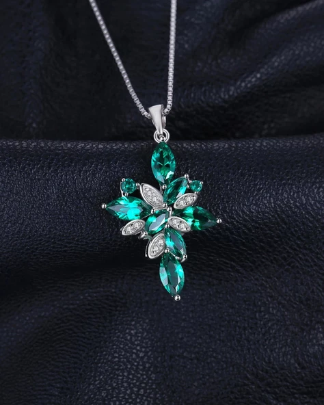 Zümrüt Taşlı Marquise Zarafet Kadın Gümüş Kolye - Resim 2