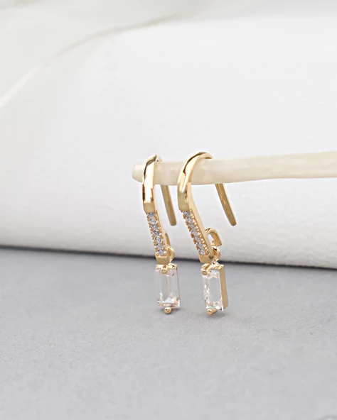 18k Serie Oro Baget Taşlı Çengel Asma Minimal Gümüş Küpe - Resim 2