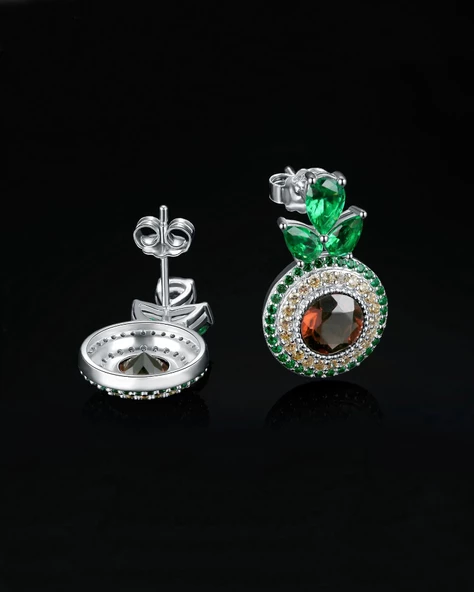 Sultanit Zümrüt Taşlı Işıltılı Endam Kadın Gümüş Küpe - Resim 3