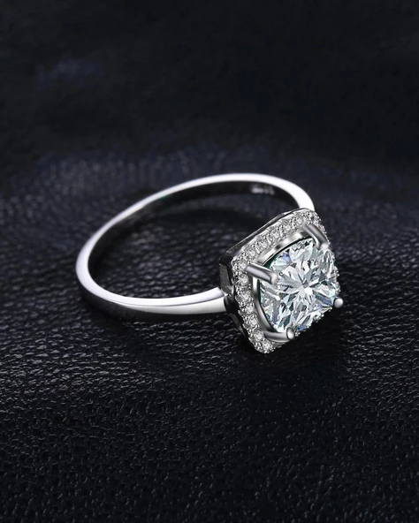 1.90 Karat Prenses Kare Taşlı Dia Tektaş Kare Kadın Gümüş Yüzük - 5
