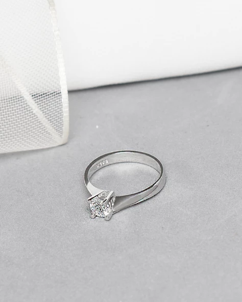 Swarovski Zirconia Taşlı Tektaş Zarafet Kadın Yüzük - 4