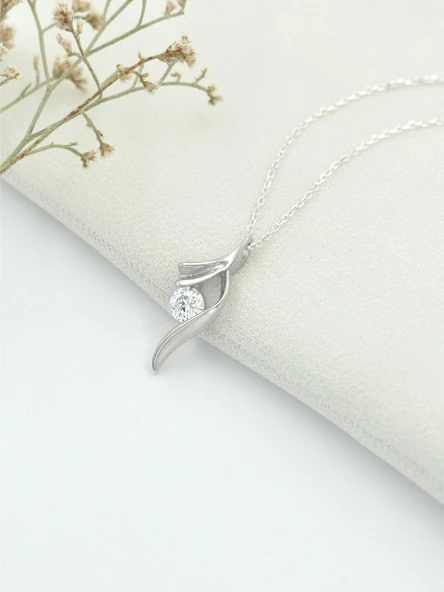 Gümüş Zarif Tasarım Zirkon Taşlı Kadın Kolye - Resim 3