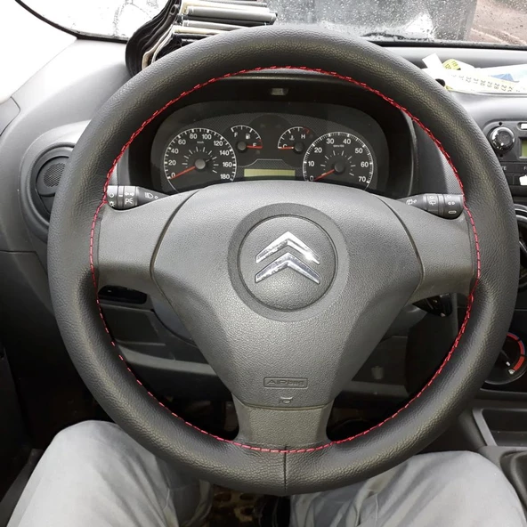 DİKİŞLİ DİREKSİYON KILIFI SİYAH DERİ KIRMIZI DİKİŞLİ CITROEN NEMO İÇİN ürün görseli