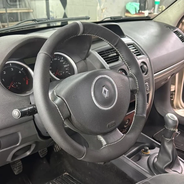 DİKİŞLİ DİREKSİYON KILIFI NUBUK NOKTALI DERİ GRİ YÜZÜK GRİ DİKİŞLİ MEGANE 2 İÇİN ürün görseli