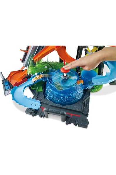 Color Shifters Ultimate Gator Car Wash Playset - 5