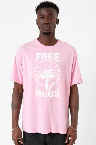 Free Facehugger Hugs Pembe Erkek Oversize Tshirt