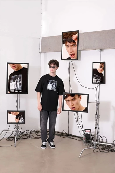 Unisex Trust Nobody Baskılı Siyah Oversize T-shirt - 4