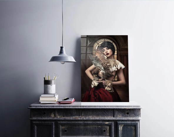 Kilisede Elinde Baykuş Tutan Güzel Kadın Cam Tablo | Hediyelik, Dekoratif, Ofis, Mutfak - Resim 5