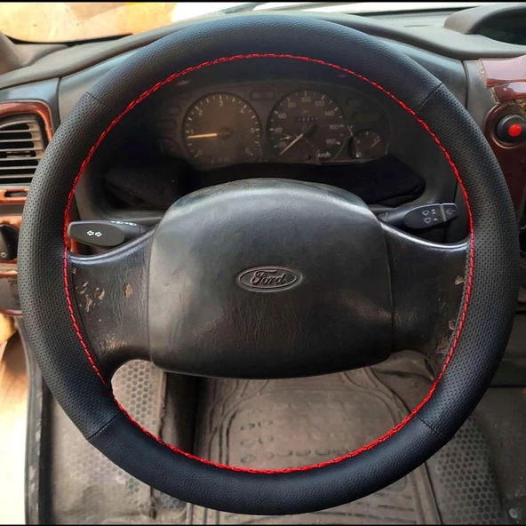 DİKİŞLİ DİREKSİYON KILIFI NOKTALI/SİYAH DERİ KIRMIZI DİKİŞLİ FORD TRANSİT 2004-06 ürün görseli