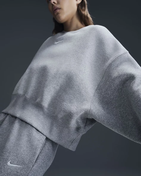 Nike DQ5761-063 Womens Fame Kadın Sweatshirt - 2