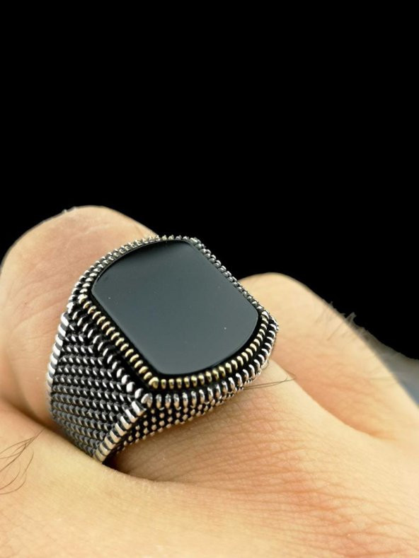 Şık Tasarımlı Siyah Oniks Taşlı 925 Ayar Gümüş Yüzük - Resim 2