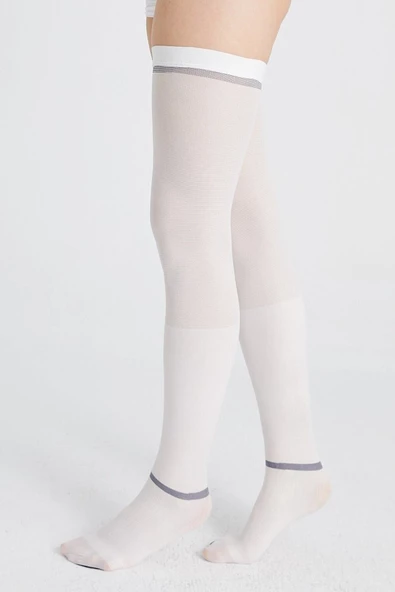 VARİMO Antiemboli Çorabı Kontrol Deliği Altta Dizüstü Normal Boy 1 Çift ürün görseli