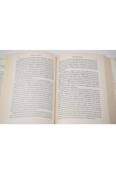 Demirören Yayınları  Notes on a Century: Reflections of A Middle East Historian- Bernard Lewis - 2