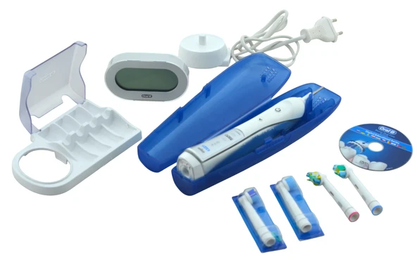 Oral-B TRIUMPH 5000 Diş Fırçası Teşhir Üründür