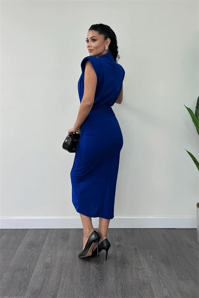 Krep Kumaş Broş Büzgü Detaylı Kalem Elbise - SAKS MAVİ - Resim 5