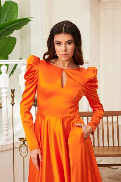 Orange Saten Sırtı Açık Uzun Nişanlık Elbise - 3