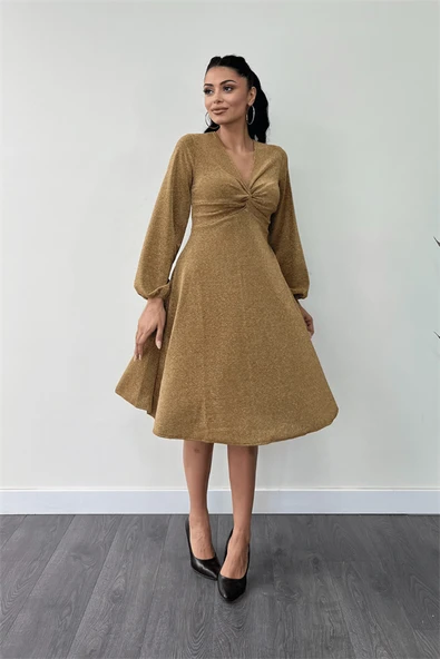 Pırıltılı Krep Kumaş Burgu Detaylı Midi Elbise - GOLD - Resim 2