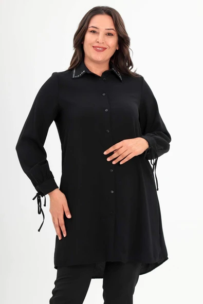 Büyük Beden Yakası Baget Taşlı Siyah Tunik