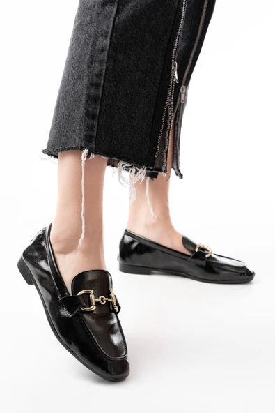 303 Siyah Rugan Toka Aksesuarlı Günlük Kadın Babet - Resim 3