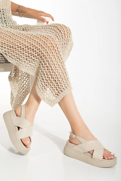 24422-1164 Dolgu Topuk Kadın Sandalet - Resim 6