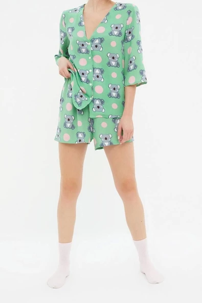 Kadın Viskon V Yaka Uzun Kol Koala Desenli Viskon Gömlek-Şort Dokuma Pijama Takımı - 2
