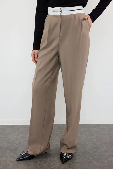 Kadın Yeni Moda Boru Paça Regular Boy Dokuma Wide Leg Geniş Paça Yüksek Bel Kemer Detaylı Pantolon