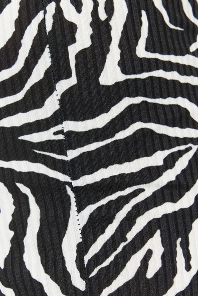 Kadın İspanyol Paça Uzun Boy Örme Siyah Zebra Desenli Yırtmaçlı Yüksek Bel Straigth Örme Pantolon - 5