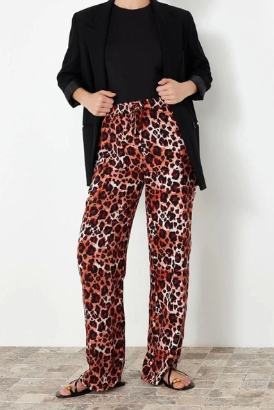 Kadın Yeni Moda Geniş Paça Regular Boy Dokuma Beli Lastikli Geniş Paça Leopar Desenli Pantolon - 4