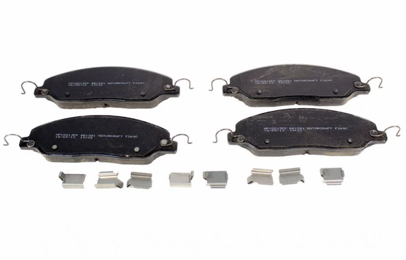 FORD MUSTANG 2005 2014 ÖN BALATA ürün görseli 1