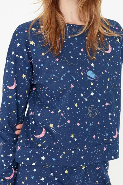 Kadın Moda Şık Bisiklet Yaka Lastikli Paça Uzun Kol %100 Pamuklu Galaksi Desenli Örme Pijama Takımı - 5
