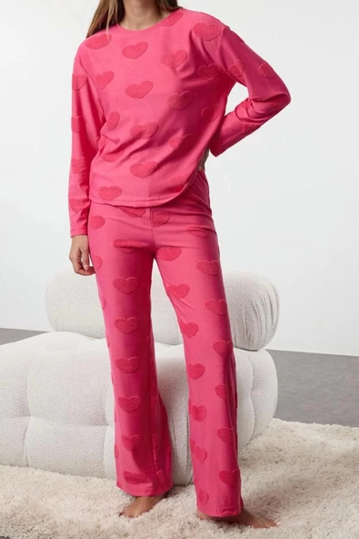 Kadın Moda Şık Bisiklet Yaka Boru Paça Uzun Kol Kalpli Örme Pijama Takımı
