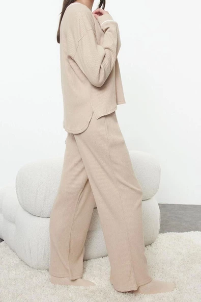 Kadın Moda Şık V Yaka Geniş Paça Uzun Kol Biyeli Fitilli Örme Pijama Takımı - 3