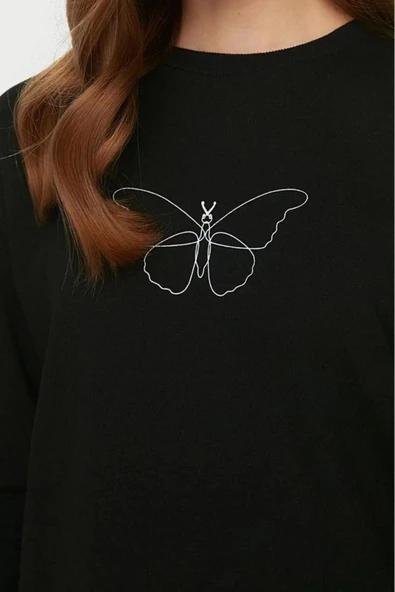 Kadın Tesettür Regular Bisiklet Yaka Standart Kol Regular Yırtmaç Detaylı Baskılı Örme Sweatshirt - 3