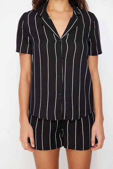 Kadın Moda Şık Gömlek Yaka Geniş Paça Kısa Kol Çizgili Viskon Dokuma Pijama Takımı