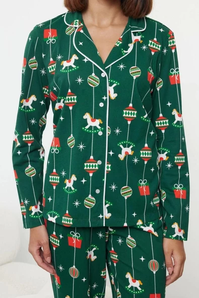 Kadın Moda Şık Gömlek Yaka Boru Paça Uzun Kol %100 Pamuklu Yılbaşı Temalı Örme Pijama Takımı