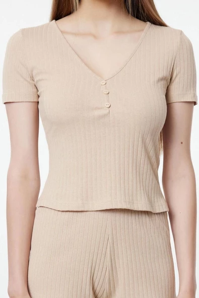 Kadın Moda Şık V Yaka Dar Paça Kısa Kol Düğme Detaylı Fitilli Örme Pijama Takımı - 4
