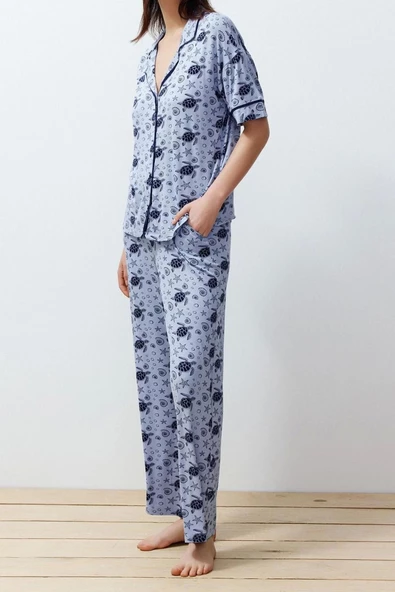 Kadın Moda Şık Gömlek Yaka Boru Paça Kısa Kol Desenli Biyeli Örme Pijama Takımı - 2