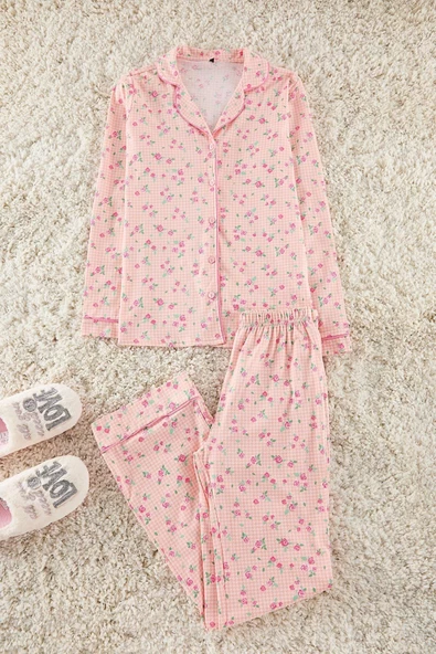 Kadın Moda Şık Gömlek Yaka Geniş Paça Uzun Kol %100 Pamuklu Çiçekli Biyeli Örme Pijama Takımı